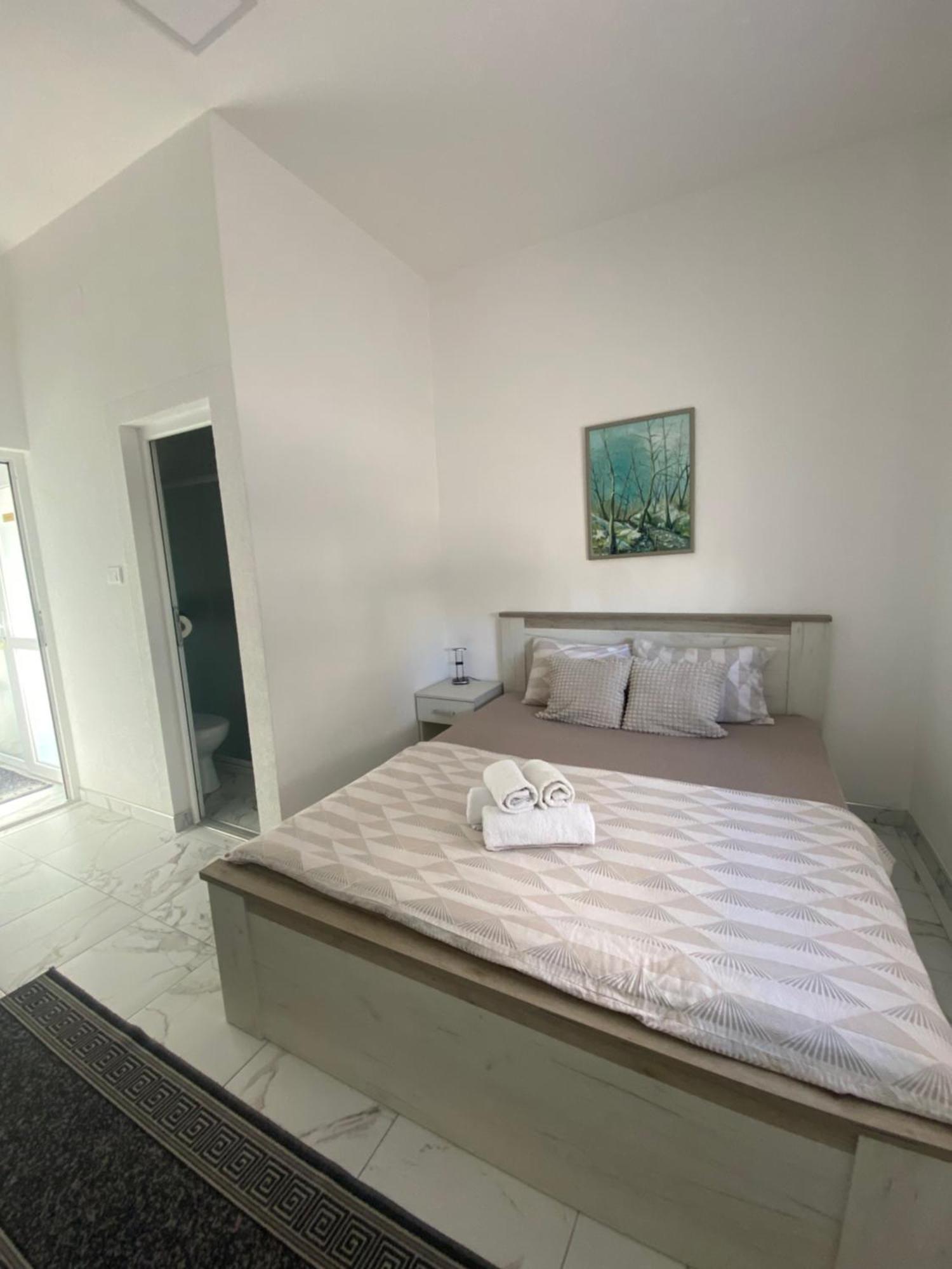 Vila Safir โลซนิตซา ภายนอก รูปภาพ